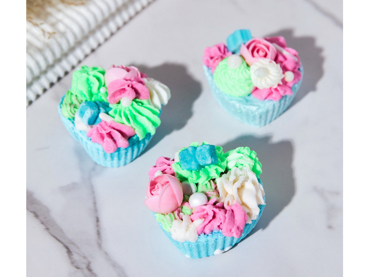 Palm Cupcake Bath